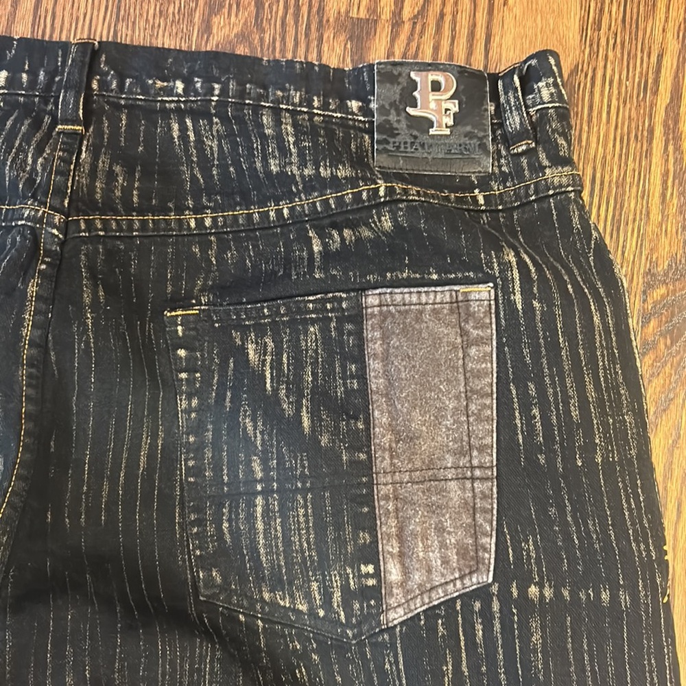 Men's Black Pinstripe Jeans with Gray Knee Patches - Picture 9 of 11